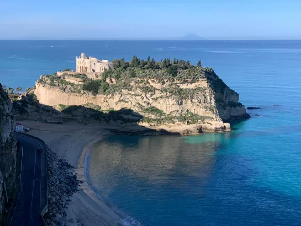Terrazza Sabine Accomodation Tropea Exterior photo