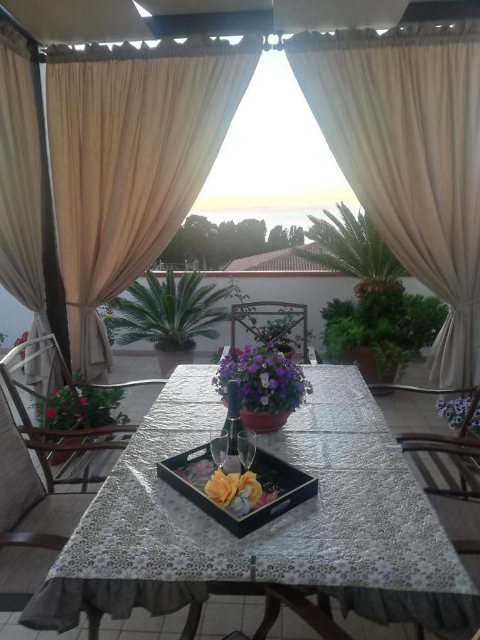 Terrazza Sabine Accomodation Tropea Exterior photo